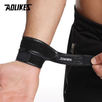 Sports Compression Wrist Brace